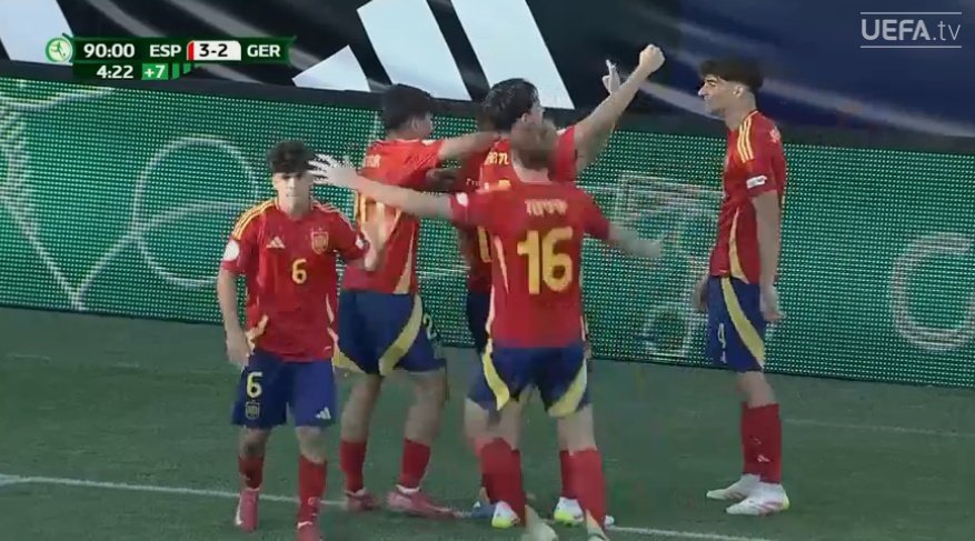En el país de la locura, Pablo García es el rey. Captura/UEFATV