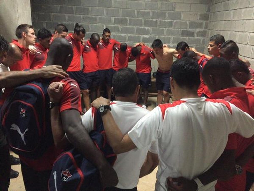 Los jugadores de Independiente de Medellín se conjuran tras la victoria ante Jaguares. Twitter