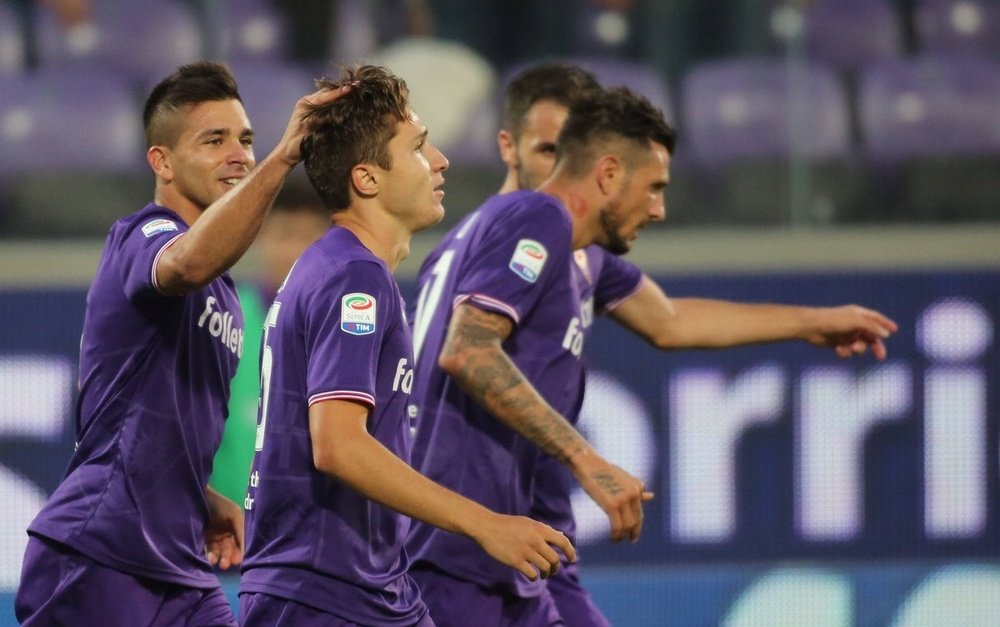 Um gol de Pezzella valeu os três pontos aos 'viola'. Twitter/Fiorentina
