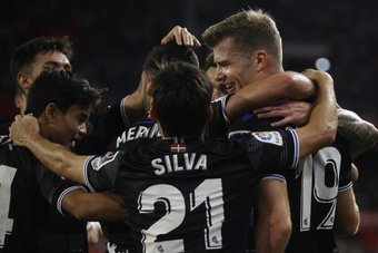 La Real Sociedad venció al Sevilla por 1-2. EFE
