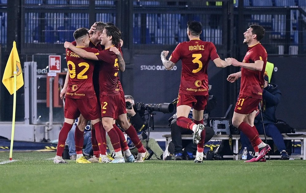 La Roma venció por 1-0 al Hellas Verona. EFE