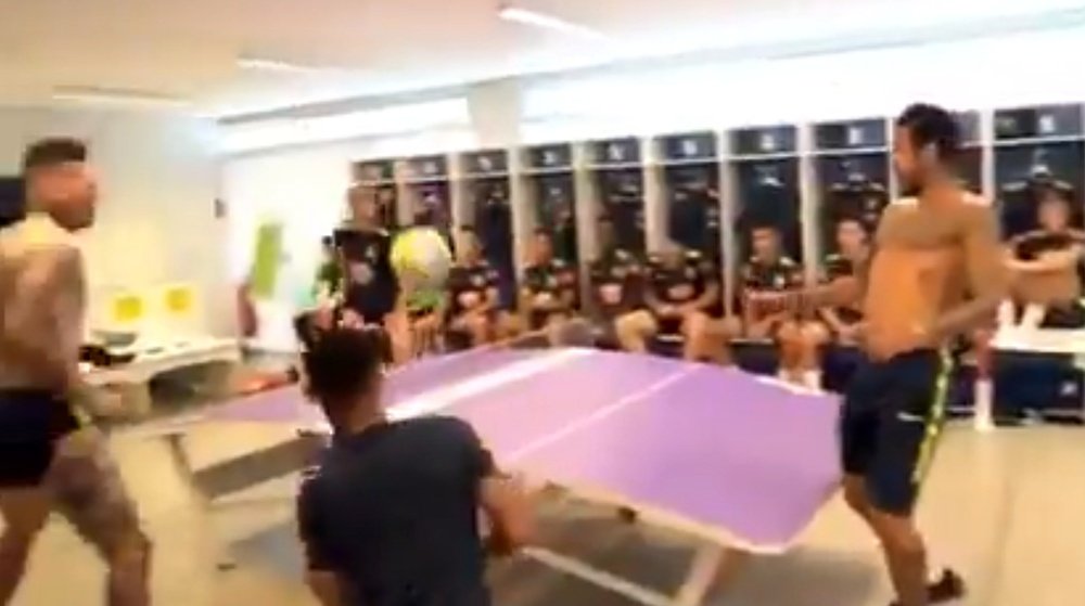 Brasil se apunta a la moda del 'teqball' con Neymar y compañía. Captura/SportsCenter