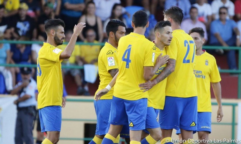 Tenerife y Las Palmas disputarán el partido de vuelta de la V Copa Mahou Canarias. UDLasPalmas