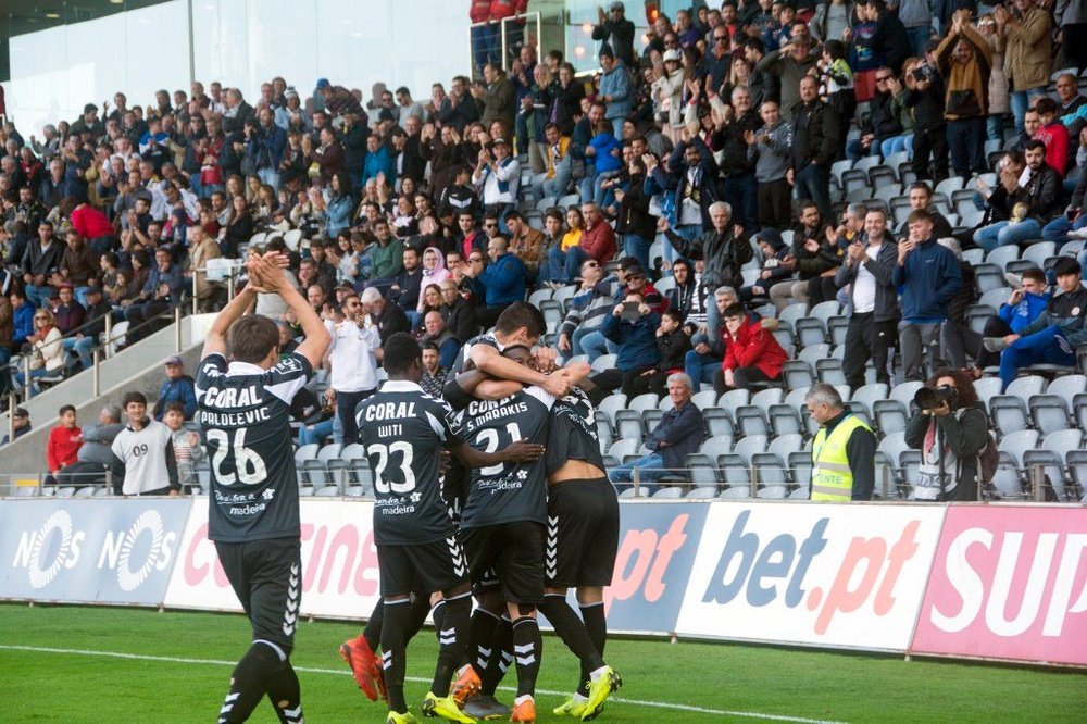 El Feirense pagó los platos rotos. CDNacional