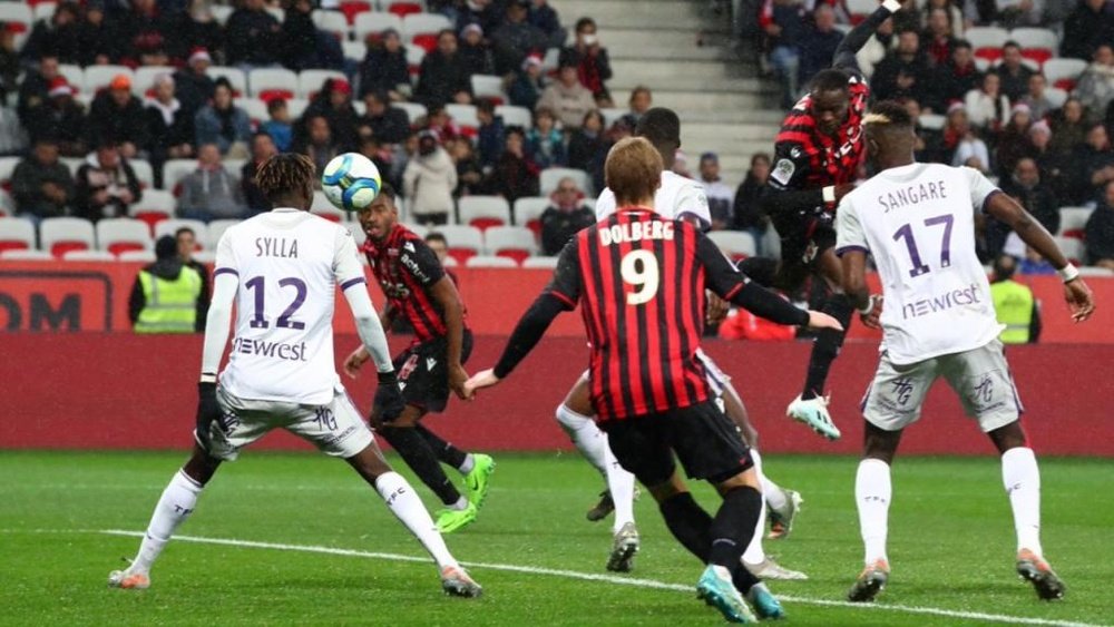 El Niza-Toulouse se jugó sin tecnología de línea de gol. OGCNice