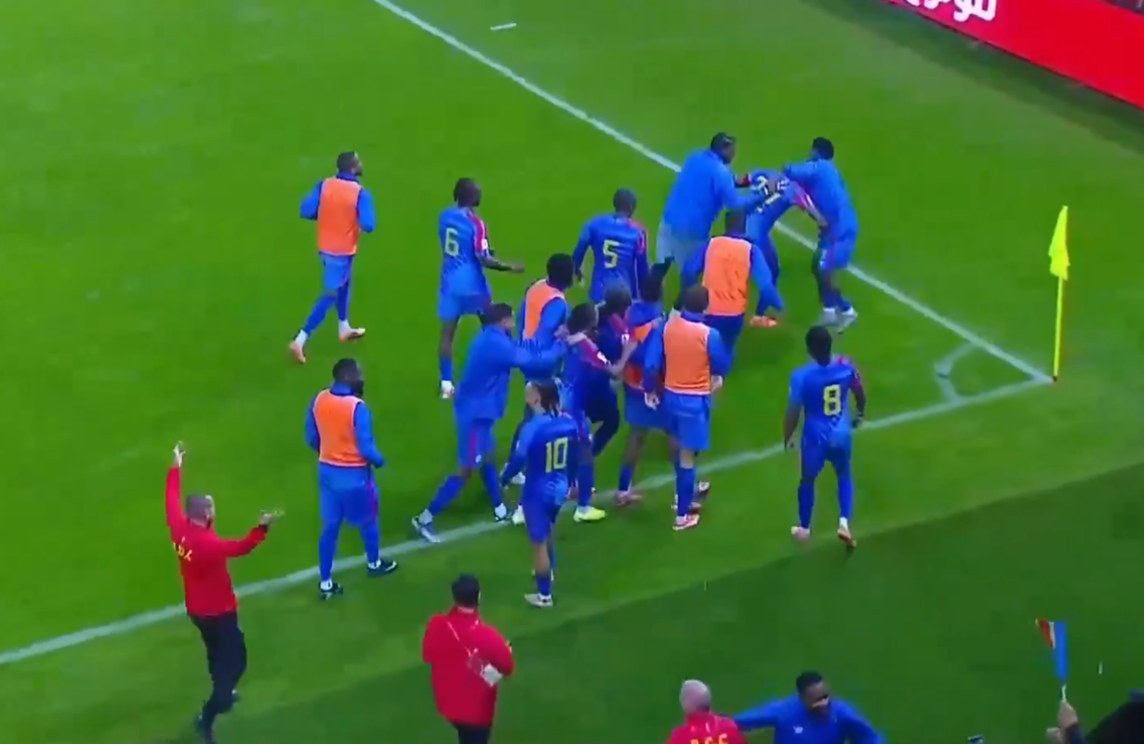 Sorpresón en el fútbol africano. La República Democrática del Congo venció a la Camerún de Etta Eyong, Onana o Mbeumo con un gol en el añadido de Mbemba y se jugará el pase a la repesca contra Nigeria.