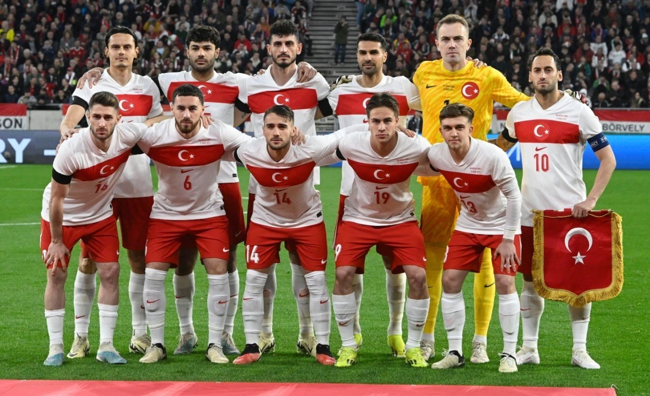 Turquía vuelve a presentarse como una posible revelación en una Eurocopa. EFE