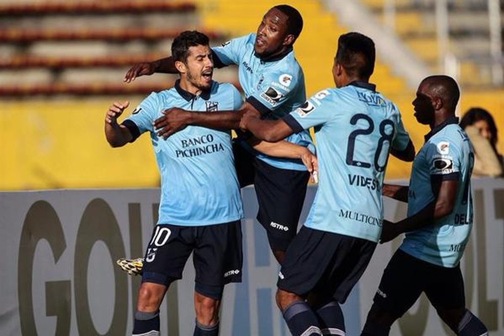 Los jugadores de Universidad Católica de Ecuador celebran un gol. Twitter