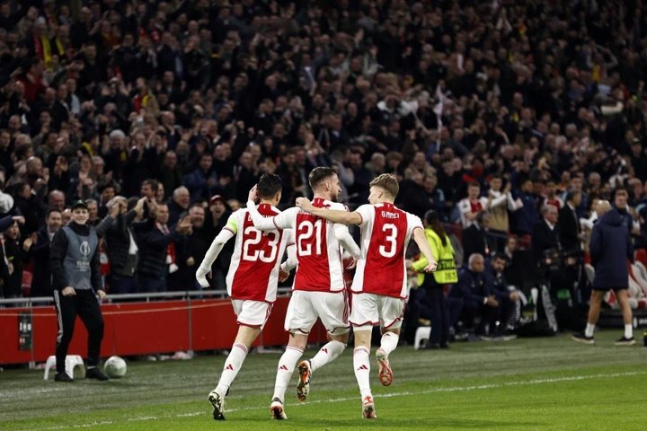 O Ajax deixa escapar a vitória nos acréscimos
