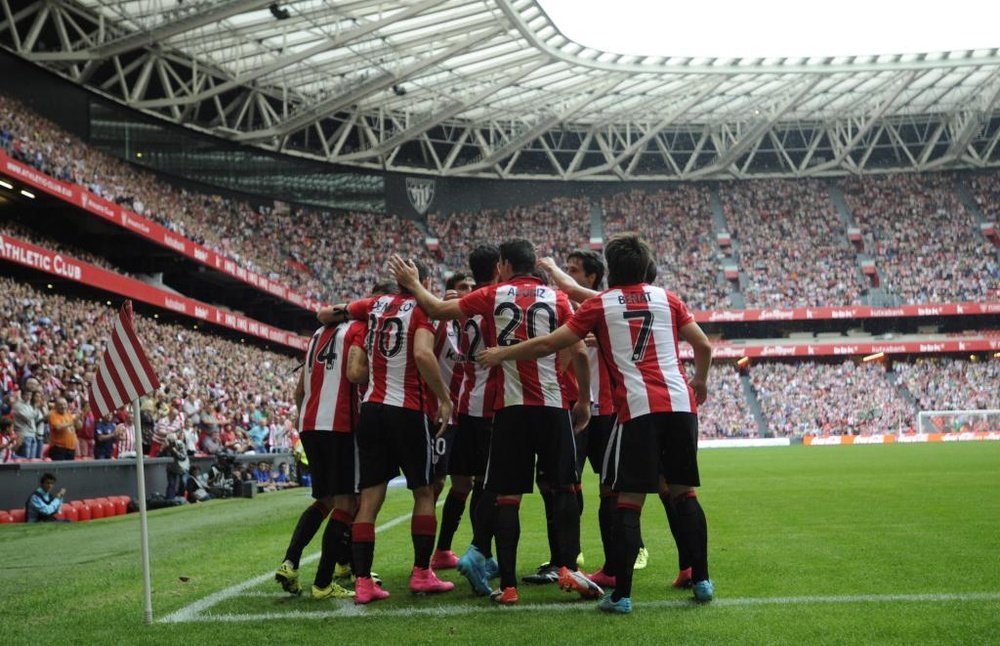 Los jugadores del Athletic de Bilbao celebran uno de los tantos del partido ante el Getafe. EFE