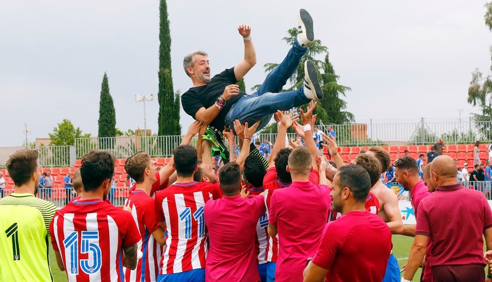 Óscar Fernández está encantado con sus pupilos. AtleticoDeMadrid/AlbertoMolina