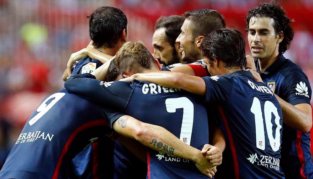 Los jugadores del Atlético de Madrid celebran uno de los tantos del choque ante el Sevilla. Twitter