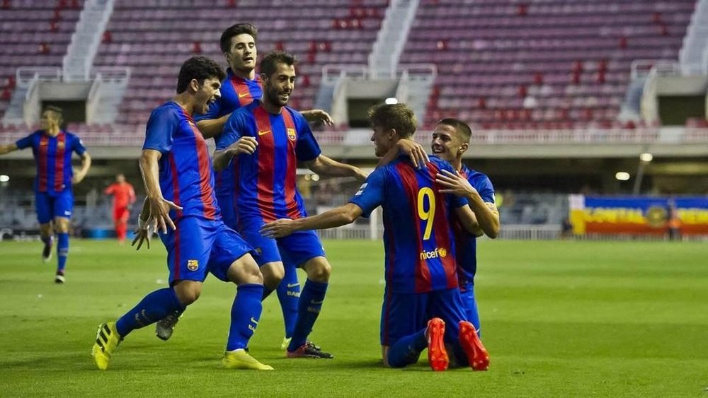 El filial azulgrana asciende por sexta vez en la historia. FCBmasia