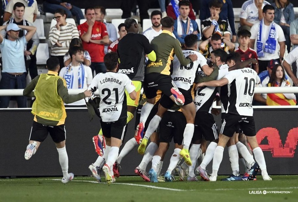 El Burgos endosó al Zaragoza su primera derrota del curso. LaLiga