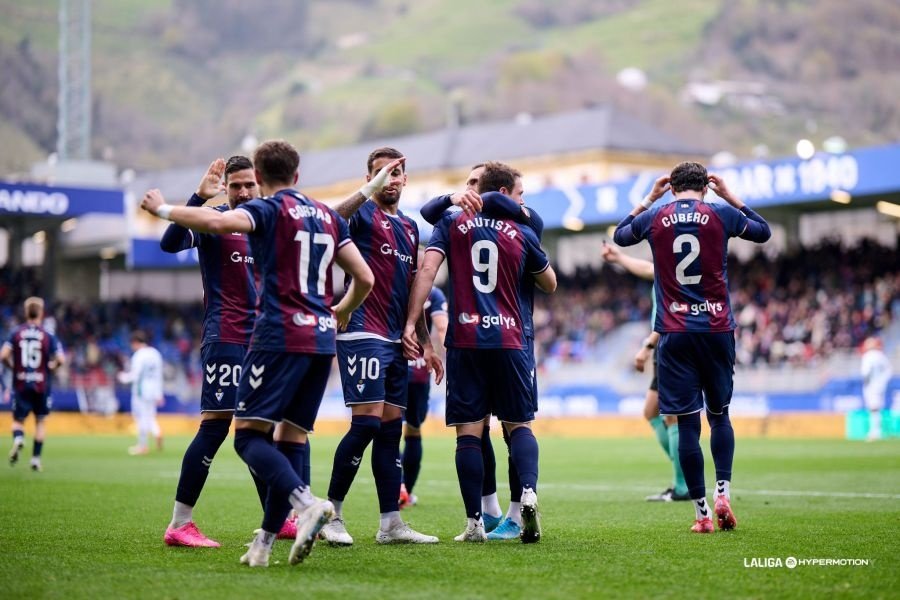 El Eibar le ganó la partida a la SD Huesca. LaLiga