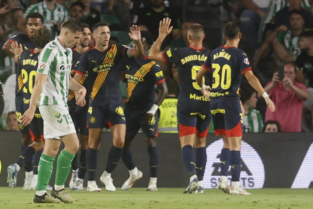 Betis y Girona empataron a uno. EFE