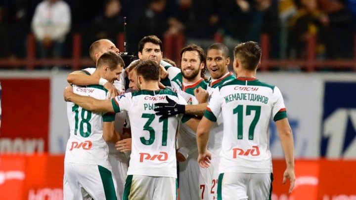 Krychowiak engrasa al Lokomotiv antes del choque con el Atleti