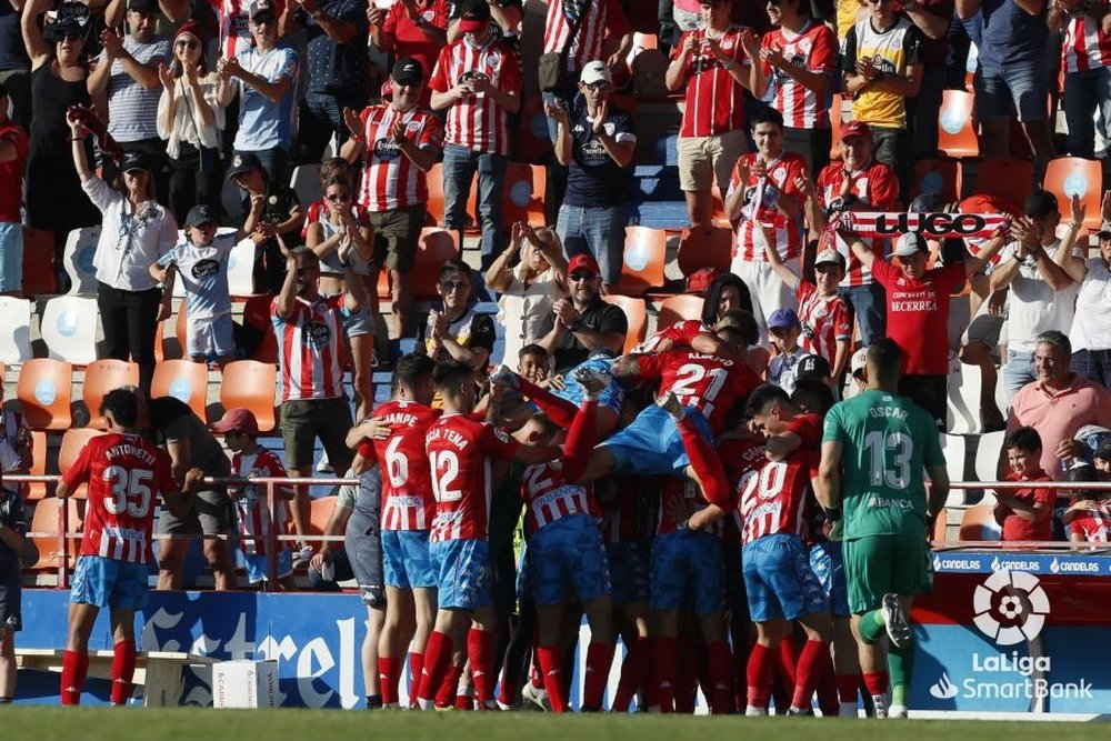 El punta brasileño se suma a las sesiones de entrenamiento del Lugo. LaLiga