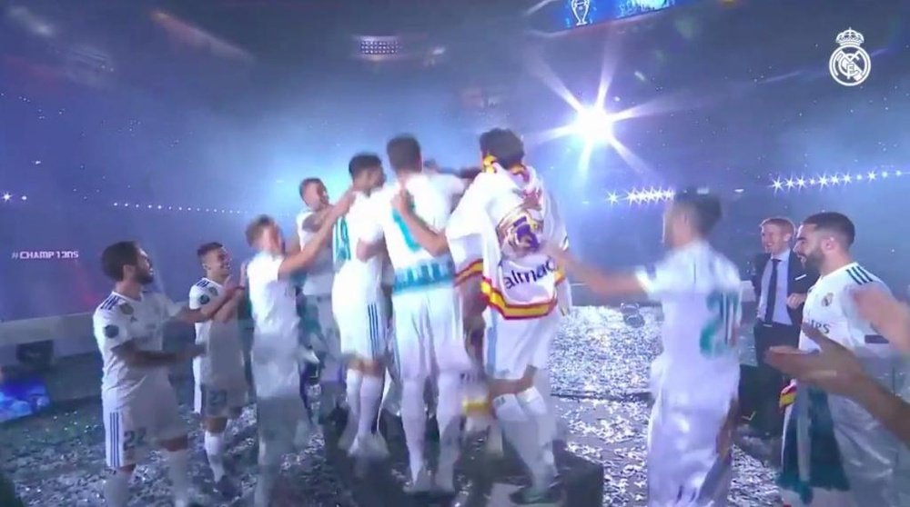 El Madrid celebró la consecución de la 'Decimotercera'. Captura/RealMadridTV