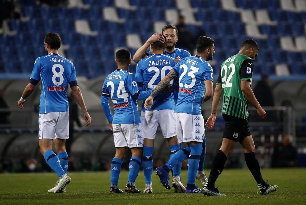 Zielinski et Fabian sont tous deux buteurs contre Udinese. EFE/EPA/Elisabetta Baracchi