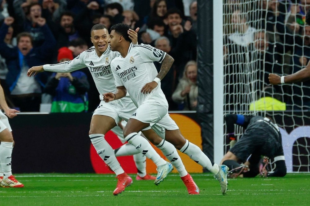 Real Madrid appear willing to sanction the sale. EFE