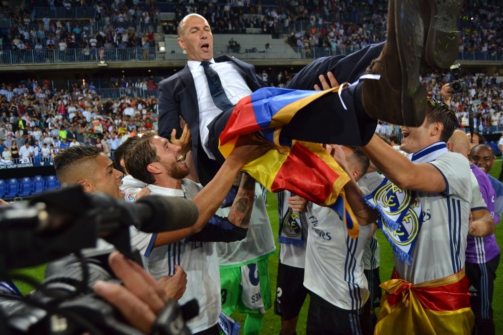 Zidane se mostró exultante tras la victoria en La Rosaleda. BeSoccer