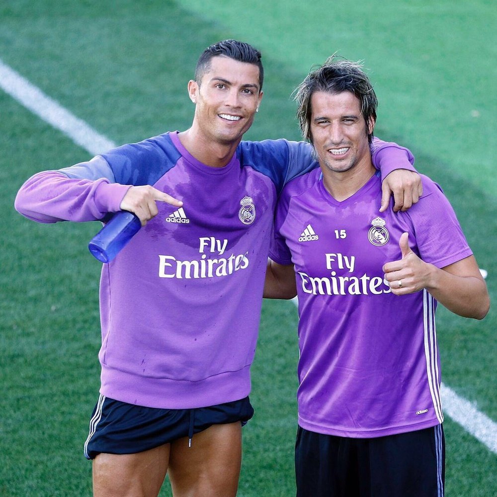 The two Portugueses during a training session. FabioCoentrao