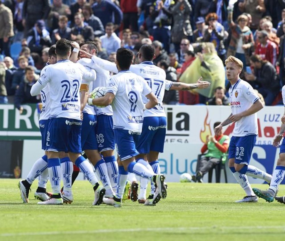 Un gol de Casado en la recta final del partido dio la victoria al Zaragoza. RealZaragoza