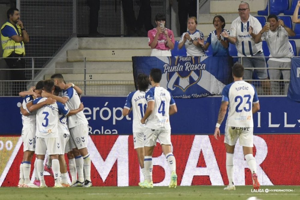 El Tenerife suma y sigue. LaLiga