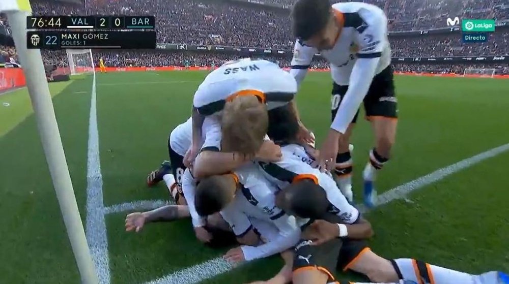El Valencia pilló al Barça y Maxi Gómez marcó el 2-0. Captura/MovistarLaLiga