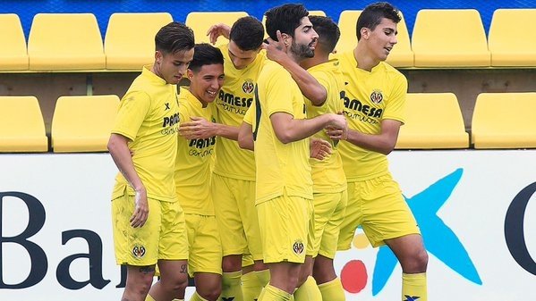 Los jugadores del Villarreal 'b' celebran un gol esta temporada. Twitter