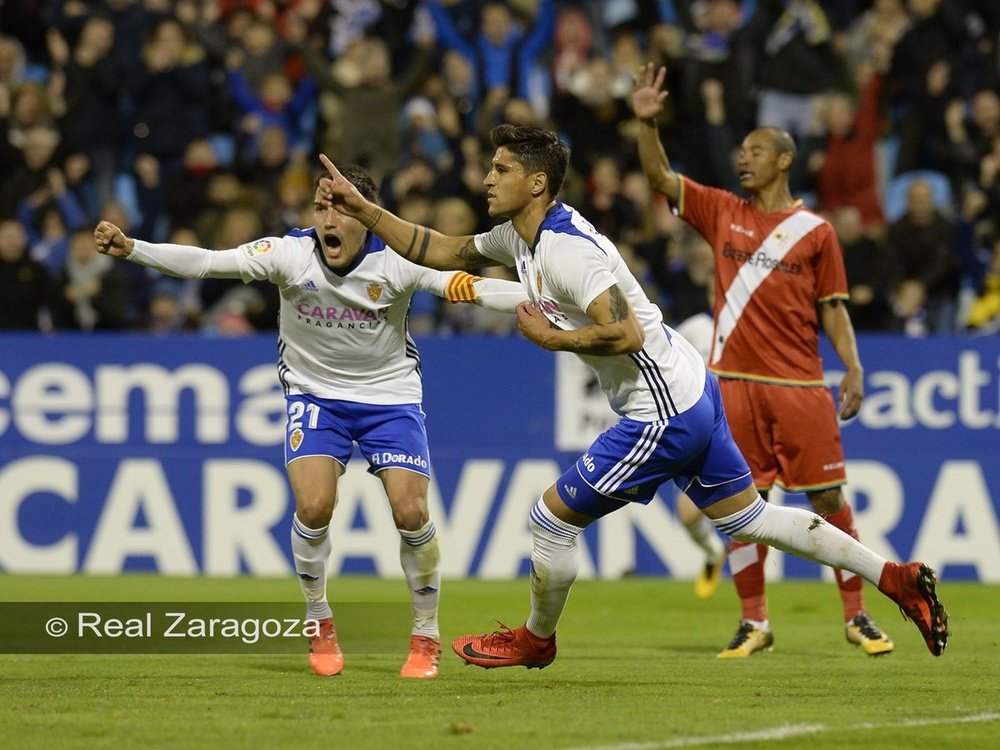 El Zaragoza se llevó la victoria en Segunda. RealZaragoza
