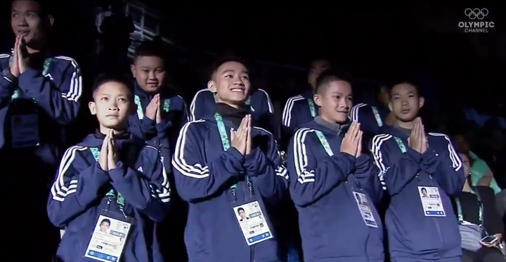 'Meninos da caverna' da Tailândia abrem os Jogos da Juventude