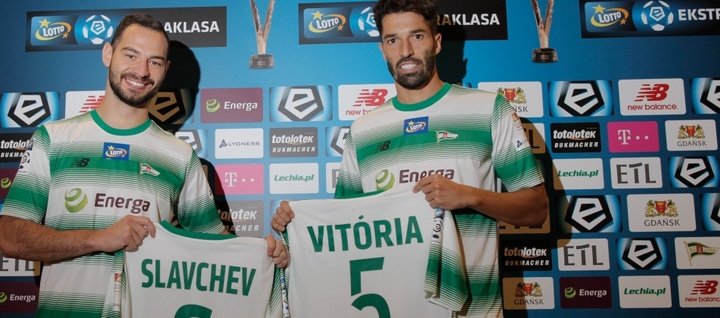 Vitoria y Slavchev, nuevos jugadores del Lechia de Gdansk