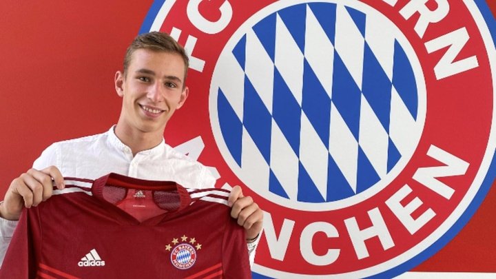 Un año después, el joven Zvonarek aterrizó en el Bayern
