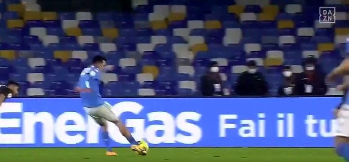 Gran gol e assist del Chucky Lozano per il 2-1 del Napoli
