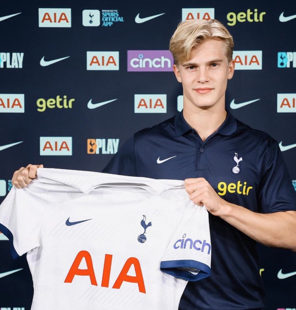Bergvall finally decided to join Spurs instead of Barca. AFP