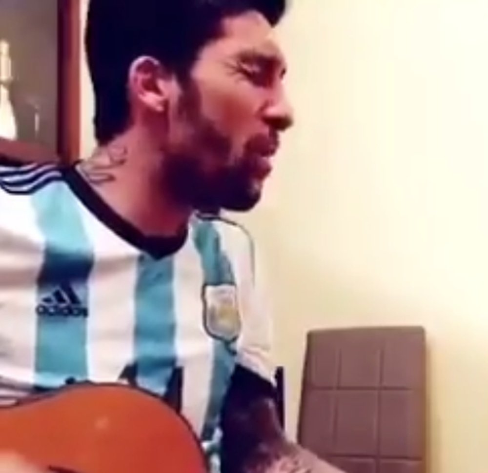 Lucas Castro versionó una canción para a Argentina de cara al Mundial de Rusia. Captura