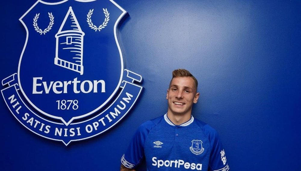 Lucas Digne rejoint Everton. Everton