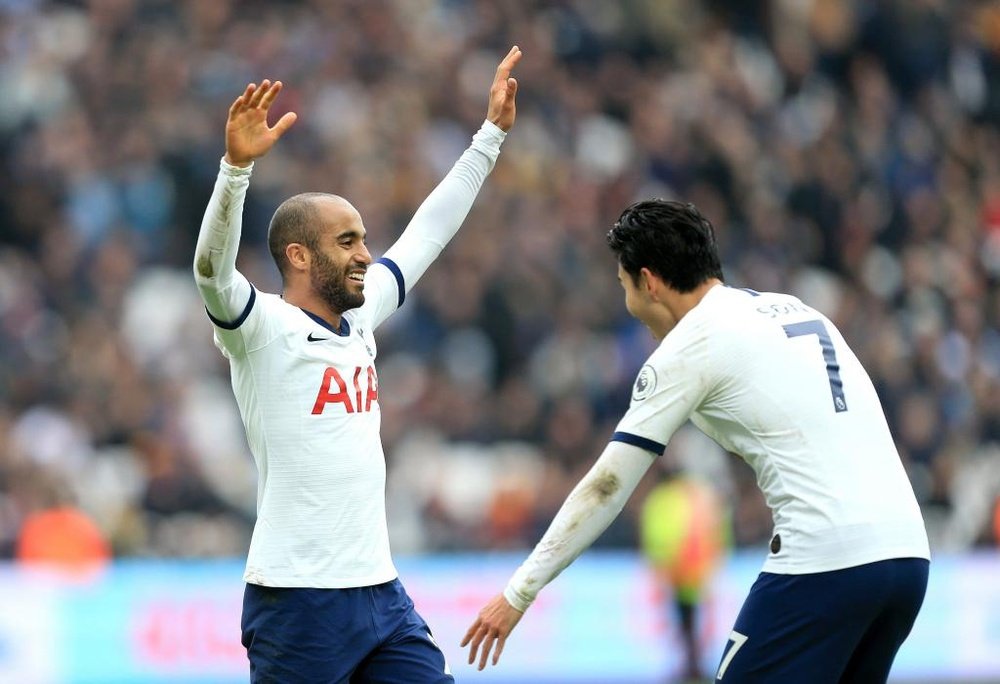 Lucas Moura diz que não se vê jogando por outro time no Brasil. EFE