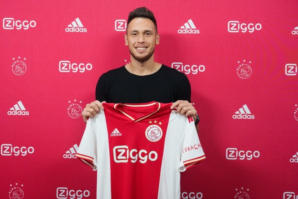 Lucas Ocampos se marcha cedido al Ajax. AFCAjax