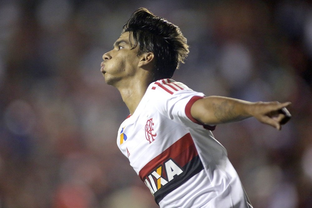 Lucas Paquetá renovou até 2020 com o Flamengo.Twitter