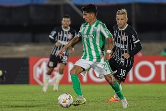 O clube uruguaio Racing e o Corinthians empataram 1 a 1, em sua estreia no Grupo F da Copa Sul-Americana.