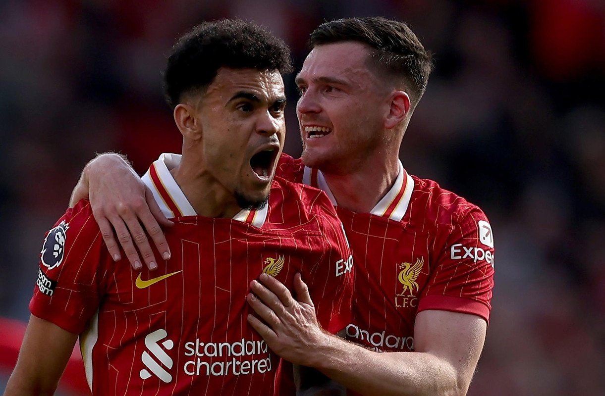 Luis Díaz presiona al Liverpool con acuerdos con Barça y Bayern. EFE/Adam Vaughan