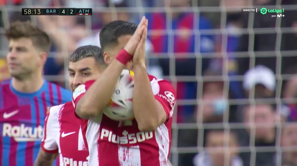 ï»¿Luis Suarez apologised to crowd and did no longer have fun purpose at Camp Nou