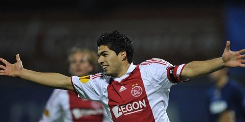 Luis Suárez podría volver al Ajax. AFP