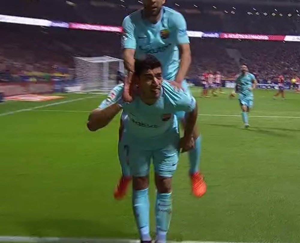 Luis Suárez silenció al Metropolitano y se llevó la mano a la oreja tras marcar. Twitter
