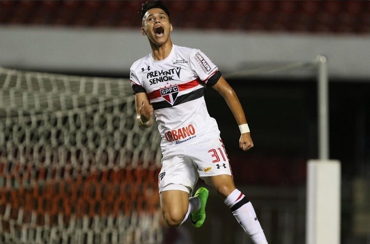 OFICIAL: Lille anuncia contratação de Luiz Araujo, do São Paulo