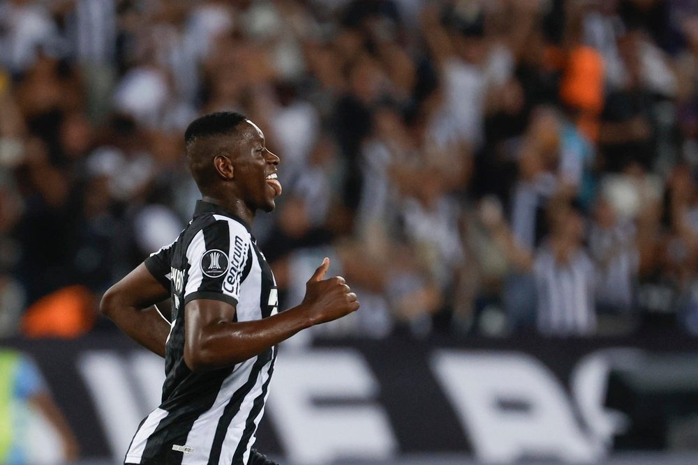 Luiz Henrique revive o Botafogo e acirra o Grupo D da Libertadores. EFE/Antonio Lacerda