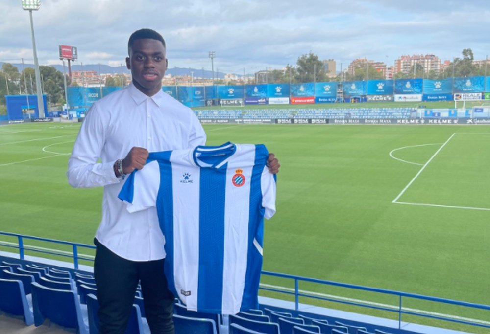 Luka Kameni jugará en el Juvenil B del Espanyol. Twitter/SantistebanEric